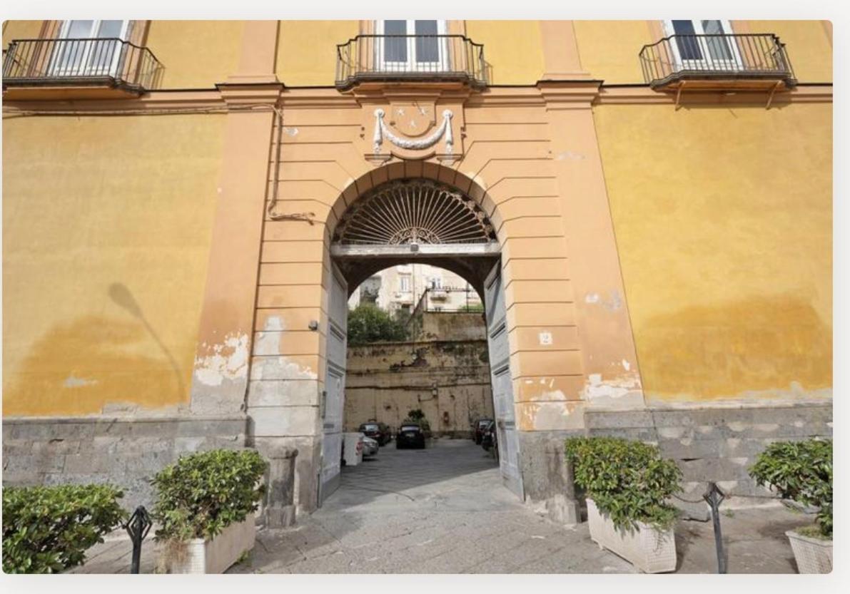 Holiday Tarsia Vicino Piazza Dante - Toledo Appartamento
